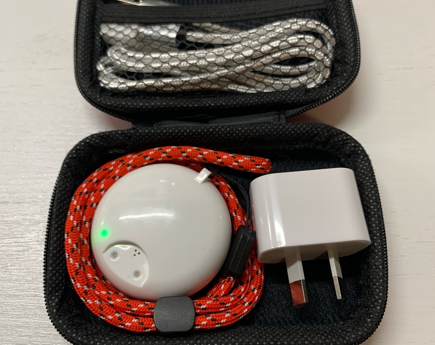 DiveBud freediving computer, dive tracker and depth alarm